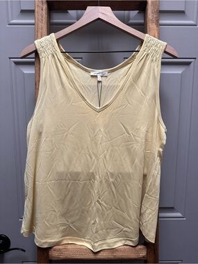 Mystree Pale Yellow Sleeveless V-Neck Tank Top